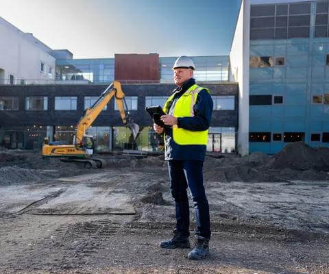 How to Use Case Studies to Win High-Value Commercial Contractor Bids